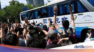 Lionel Messi - Sambutan Gila Fans Messi di China: Kepung Bandara, Kejar Bus - sport.detik.com - Argentina - Australia - China