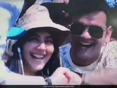 As Fan Proposes To Girlfriend During WTC Final, Ricky Ponting's Dig At Couple