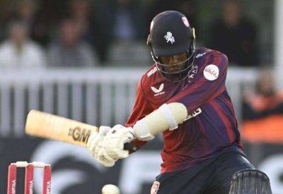 Daniel Bell-Drummond scores 89 as Kent Spitfires (180-4) beat Hampshire Hawks (177-7) by six wickets