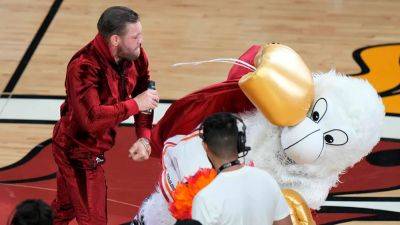 Heat's Erik Spoelstra lauds mascot's toughness after bizarre Conor McGregor incident