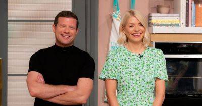 Alison Hammond - Phillip Schofield - Holly Willoughby - Josie Gibson - Dermot Oleary - This Morning viewers issue 'stop' plea after Holly Willoughby and Dermot O'Leary appearance as summer hosts teased - manchestereveningnews.co.uk - London