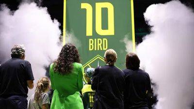 Megan Rapinoe - Sue Bird - Sue Bird's No. 10 WNBA jersey retired by Storm in funny, emotional ceremony - cbc.ca - Australia -  Seattle
