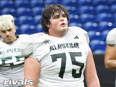 Notre Dame 99-to-0: No. 75 Sullivan Absher, incoming freshman offensive lineman
