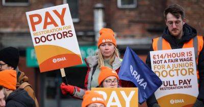 LIVE: Latest from picket lines in Greater Manchester as junior doctors walk out over pay - updates
