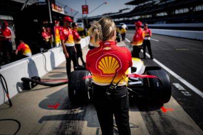 Josef Newgarden - Making Indy 500 history about pressure, pride for Team Penske pit crew ace Caitlyn Brown - nbcsports.com -  Chicago -  Detroit - state California -  Indianapolis - state Illinois