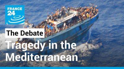 Alessandro Xenos - Tragedy in the Mediterranean: Was the migrant boat disaster avoidable? - france24.com - France - Netherlands - Italy -  Athens - Eu - Tunisia - Turkey - Greece - Libya