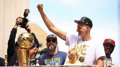 Nikola Jokic - Nikola Jokic’s wife hit with beer can during Nuggets' championship parade - foxnews.com - Serbia - county Andrews - state Colorado