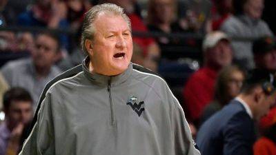 Bob Huggins resigns as West Virginia coach in wake of arrest - ESPN