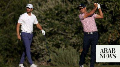 Fowler, Clark share US Open lead with major champions chasing them