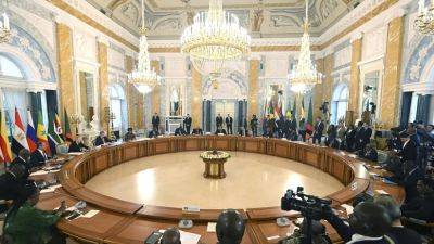 African leaders meet President Putin in Russia on "peace mission"
