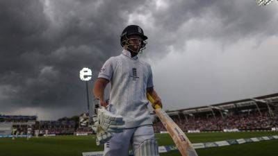 Rain halts England's charge in opening Test of Ashes series against Australia at Edgbaston