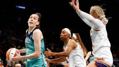Breanna Stewart leads Liberty past Mercury, rebounding from poor WNBA performance
