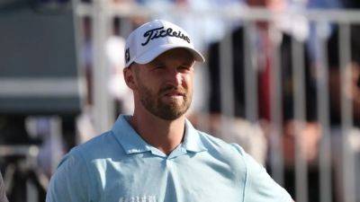 Clark 'plays big' for late mother to claim US Open triumph
