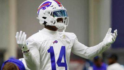 Bills' Stefon Diggs upset with role in high-powered offense: report