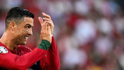 Cristiano Ronaldo - Roberto Martínez - Cristiano Ronaldo Will 'Never Give Up' Playing For Portugal - sports.ndtv.com - Germany - Belgium - Portugal -  Martinez - Saudi Arabia - Iceland - Bosnia And Hzegovina - Liechtenstein