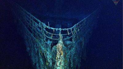 Clock ticking for missing Titanic tourist submarine in Atlantic Ocean