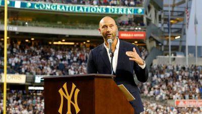 Derek Jeter still has hope for slumping Yankees, but just making postseason is 'wrong mentality to have'