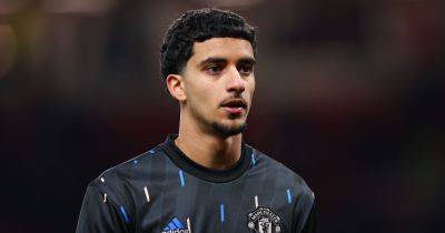 Zidane Iqbal sends message as Manchester United exit confirmed