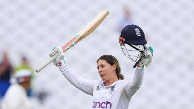 Women's Ashes: Tammy Beaumont makes maiden century as England fight back against Australia on day two at Trent Bridge