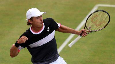 Holger Rune crashes out of Queen's as Alex de Minaur continues dream run with straight-sets semi-final win
