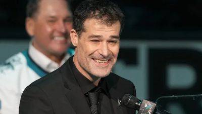 Marleau hired to be Sharks' player development coach, hockey operations adviser