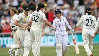 Women's Ashes: England's Tammy Beaumont makes history with double century but Australia in control after day three