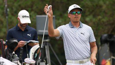 Fowler cards stunning 60 as Bradley leads Travelers