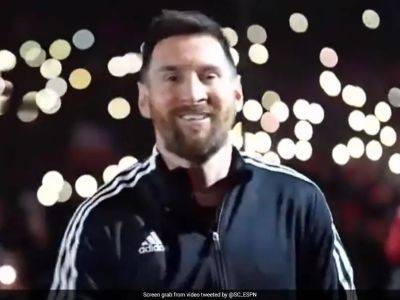 Lionel Messi - Watch: Lionel Messi Receives Grand Welcome At Boyhood Club, Scores Stunning Freekick - sports.ndtv.com - Argentina