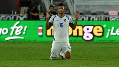 Ten-Man Martinique Edges El Salvador, Panama Wins In Gold Cup