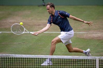 Roger Federer - Daniil Medvedev - Marta Kostyuk - Elina Svitolina - From tennis whites to army fatigues: Wimbledon braces for Ukraine and Russian cold front - news24.com - Russia - France - Ukraine - Usa - Belarus