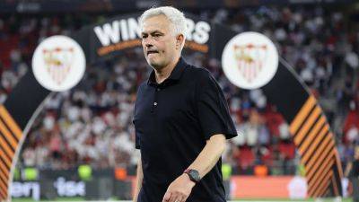 Roma's Jose Mourinho hit with 10-day suspension over comments bashing referee