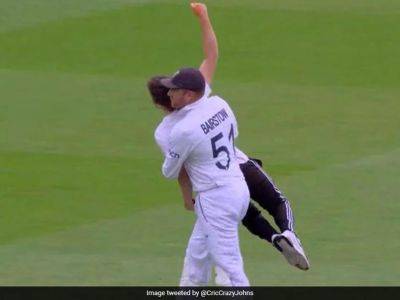 "Some Heavy Lifting": R Ashwin's Hilarious Comment To Jonny Bairstow Carrying Pitch Invader Off The Ground In 2nd Ashes Test