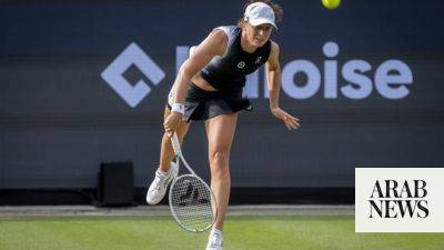 Swiatek eases past Blinkova to reach her first grass semifinal ahead of Wimbledon