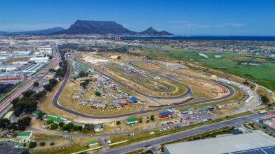 PHOTOS | 76 years of Killarney: SA's historical racetrack gets a Heritage Foundation Blue Plaque - news24.com - South Africa -  Cape Town