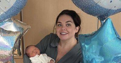 Gogglebox's Scarlett Moffatt shares candid snap after announcing birth of 'perfect' first child weeks early - manchestereveningnews.co.uk