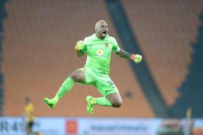 Itumeleng Khune signs one-year deal for swansong season at Kaizer Chiefs