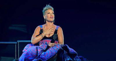 Pink Bolton gig travel advice for car parking, shuttle bus and taxis as 70,000 concertgoers told to plan ahead - manchestereveningnews.co.uk - Britain - Manchester - London - Birmingham