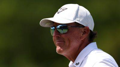 Rory Macilroy - Phil Mickelson - Phil Mickelson takes dig at Rory McIlroy, doesn't think LIV Golf team would want him due to ‘all his bs’ - foxnews.com - Ireland -  Virginia - county Sterling - state Ohio