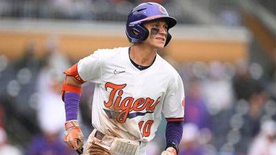 Clemson freshman tossed in extra-innings thriller, broadcast not happy with ejection: ‘You cannot do that’ - foxnews.com -  Boston - state Tennessee - state North Carolina - county Durham