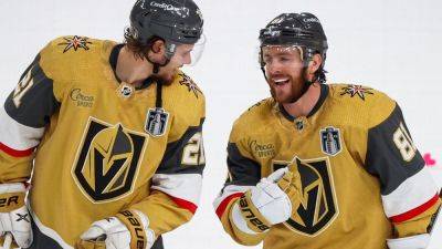 Third-period surge lifts Golden Knights past Panthers in Game 1 - ESPN