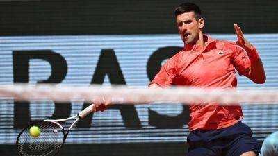 Novak Djokovic into French quarters for 14th straight year - ESPN
