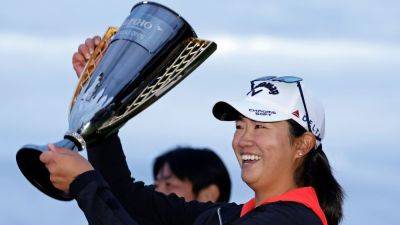 NCAA champ Rose Zhang wins LPGA's Mizuho Americas Open in pro debut - ESPN