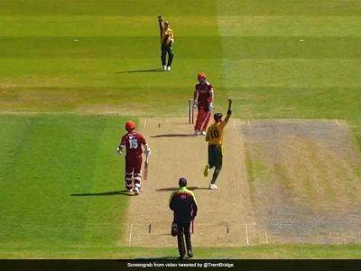 Jos Buttler - Liam Livingstone - Shaheen Afridi - Trent Bridge - Watch: Shaheen Afridi Rattles Jos Buttler's Stumps With Terrific Delivery In T20 Blast Match - sports.ndtv.com - county Durham