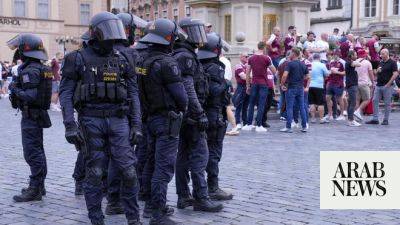 Czech police: Fiorentina fans attack West Ham supporters ahead of Europa Conference League final