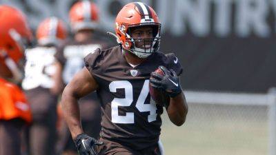 Nick Chubb - Browns RB Nick Chubb 'playing for' late Jim Brown this season - ESPN - espn.com - county Brown - county Cleveland - state Ohio