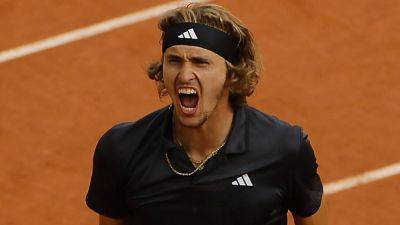 Zverev to face Ruud in French Open semi-final