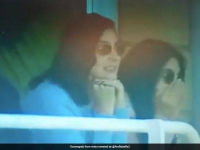 Watch: Anushka Sharma's Dejected Reaction To Virat Kohli's Dismissal Is All Of Us