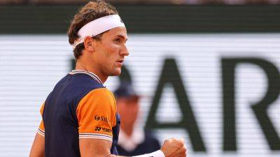 French Open 2023: Casper Ruud dominates Alexander Zverev to set up Roland-Garros final with Novak Djokovic
