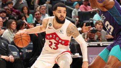 Free agent Fred VanVleet lands with Rockets for 3 years, $130M - ESPN
