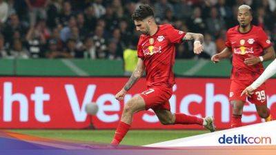 Harvey Elliott - Andy Robertson - Curtis Jones - Dominik Szoboszlai - Catatan Memukau Szoboszlai Musim Lalu, Pantas Liverpool Kesengsem - sport.detik.com - Jordan - Liverpool